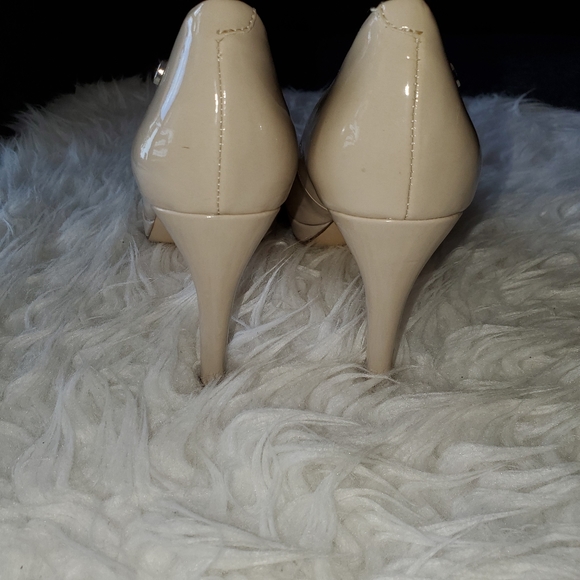 Calvin Klein Heels size 5.5 - Picture 3 of 5